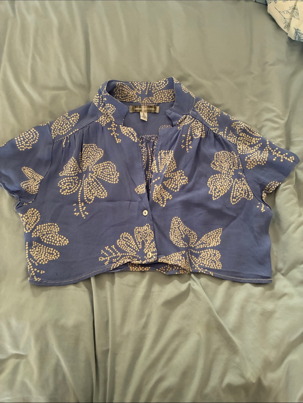 Urban Outfitters Lavender Cropped Button-Front Floral Top Sarah Cameron OBX top